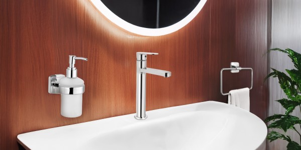 Bold Bathroom Accessories to Make a Statement