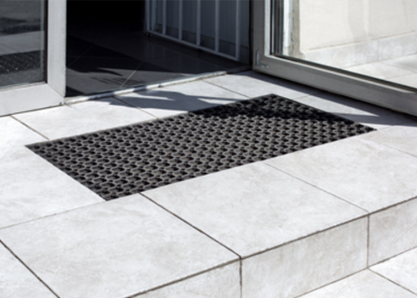 How to choose the right outdoor step tiles for your home