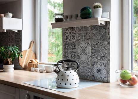 Reasons why you should ditch paint and go for kitchen wall tiles instead